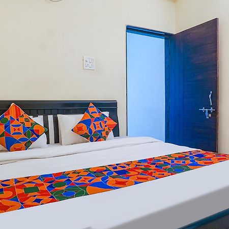 Fabexpress Vaishnav Inn Talegaon Dabhade Dış mekan fotoğraf