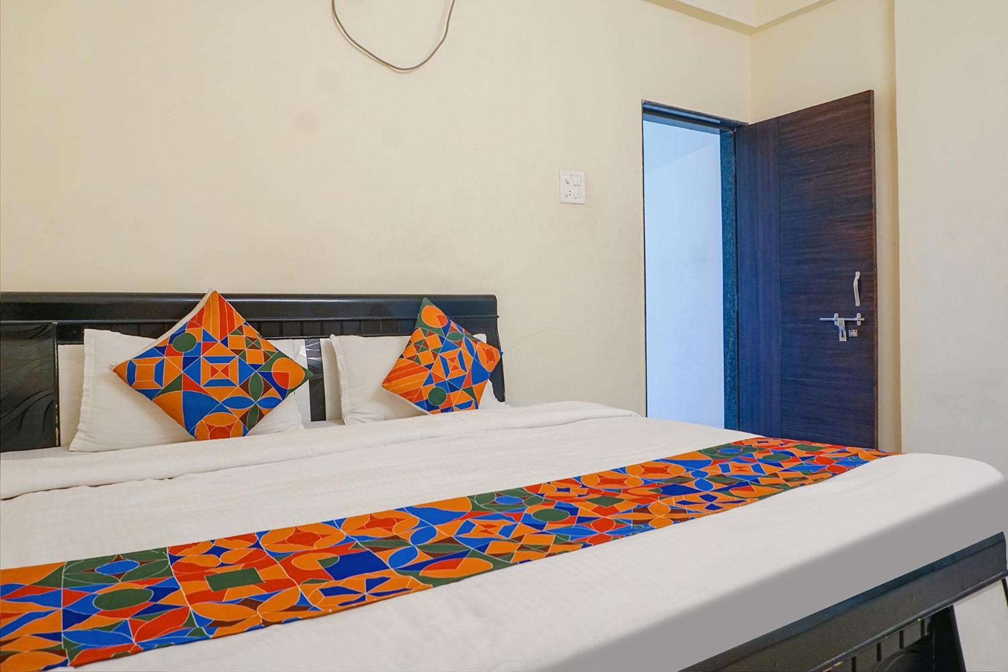 Fabexpress Vaishnav Inn Talegaon Dabhade Dış mekan fotoğraf