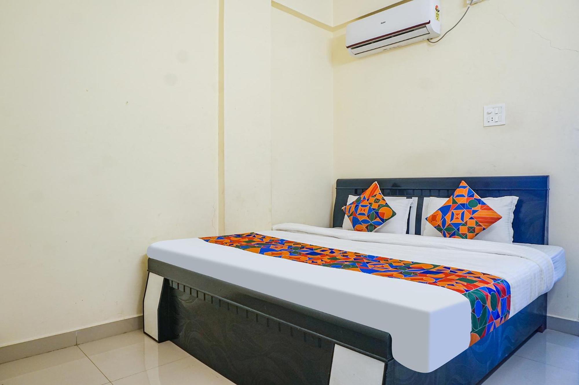 Fabexpress Vaishnav Inn Talegaon Dabhade Dış mekan fotoğraf