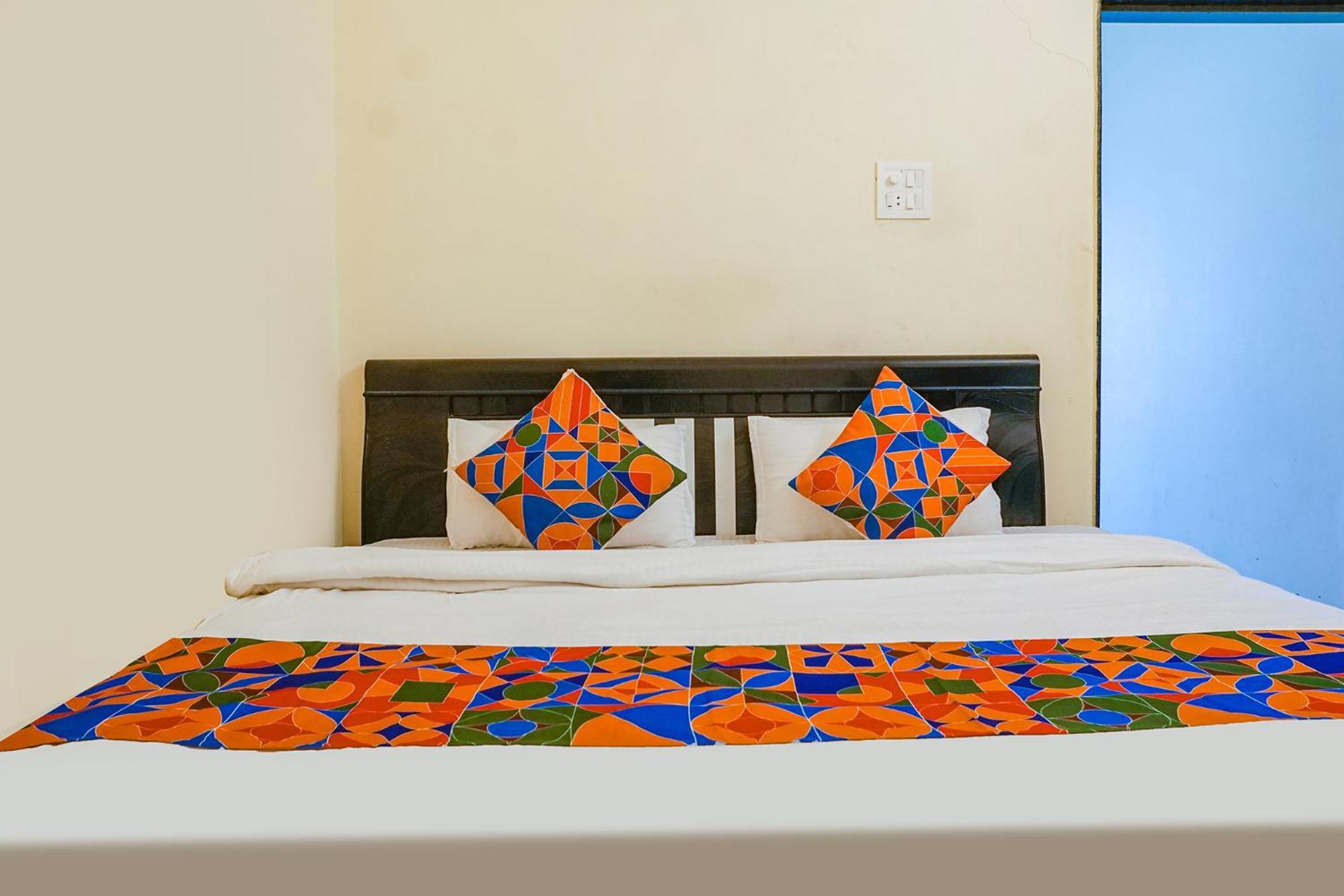 Fabexpress Vaishnav Inn Talegaon Dabhade Dış mekan fotoğraf