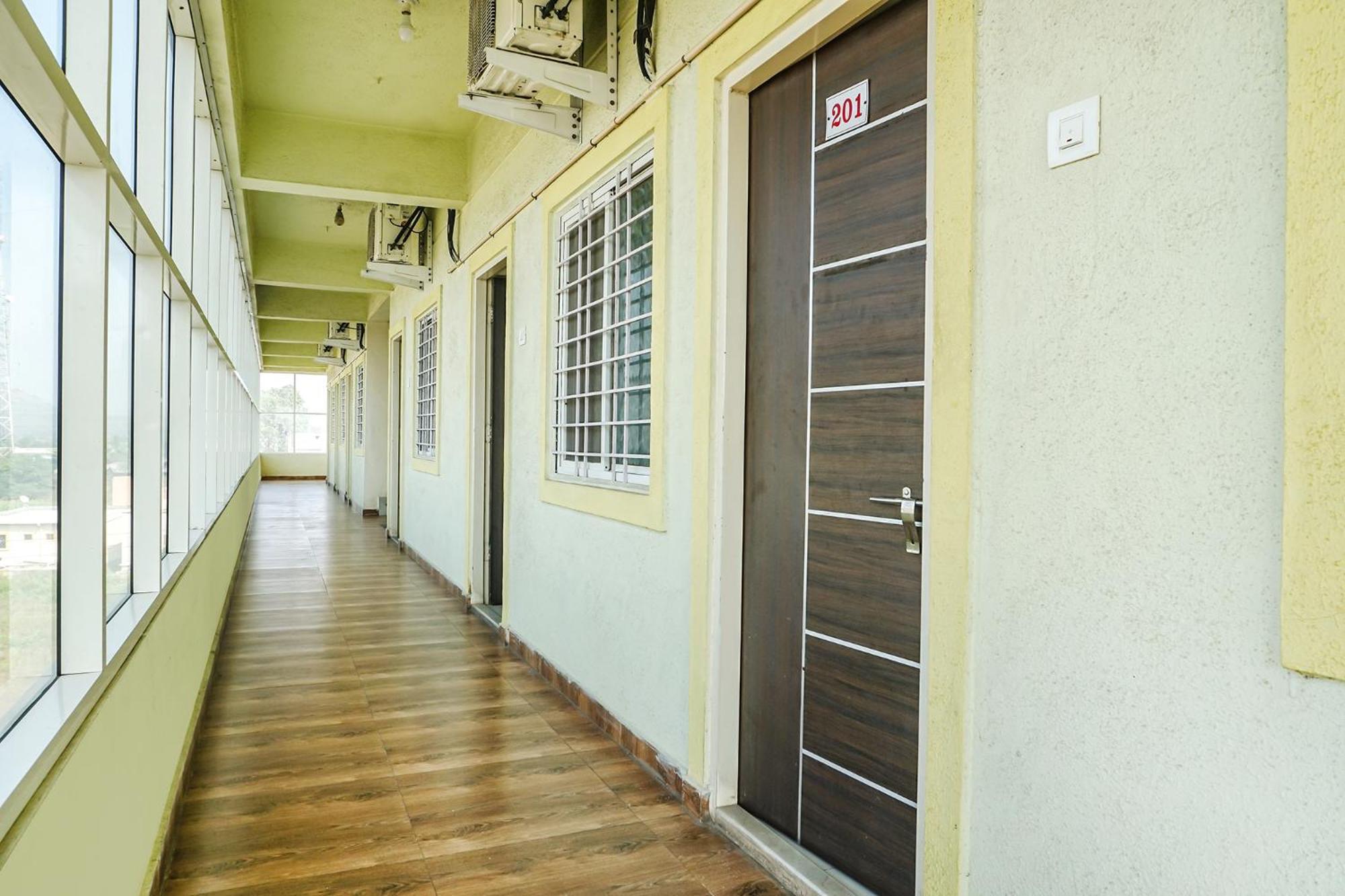 Fabexpress Vaishnav Inn Talegaon Dabhade Dış mekan fotoğraf